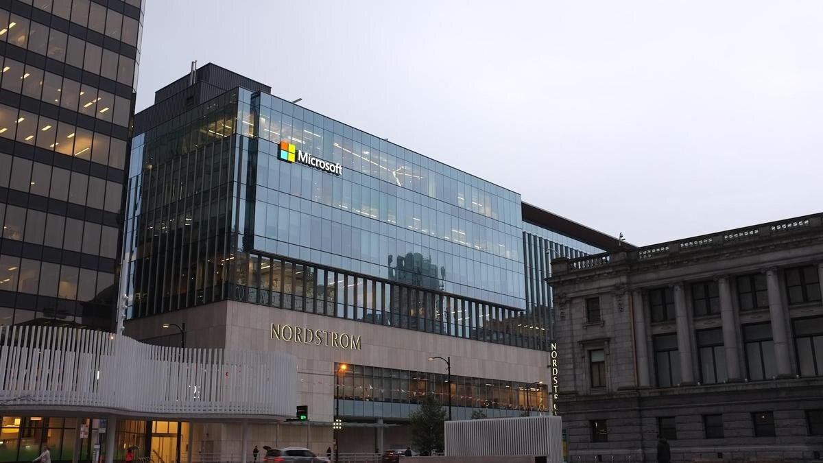    Офис Microsoft:Unsplash/Matthew Manuel