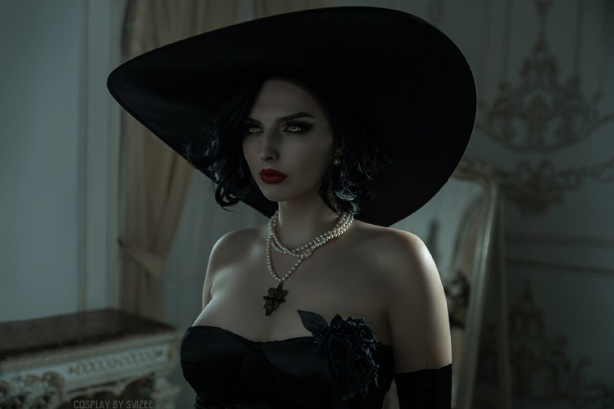 Lady Dimitrescu by Svizee