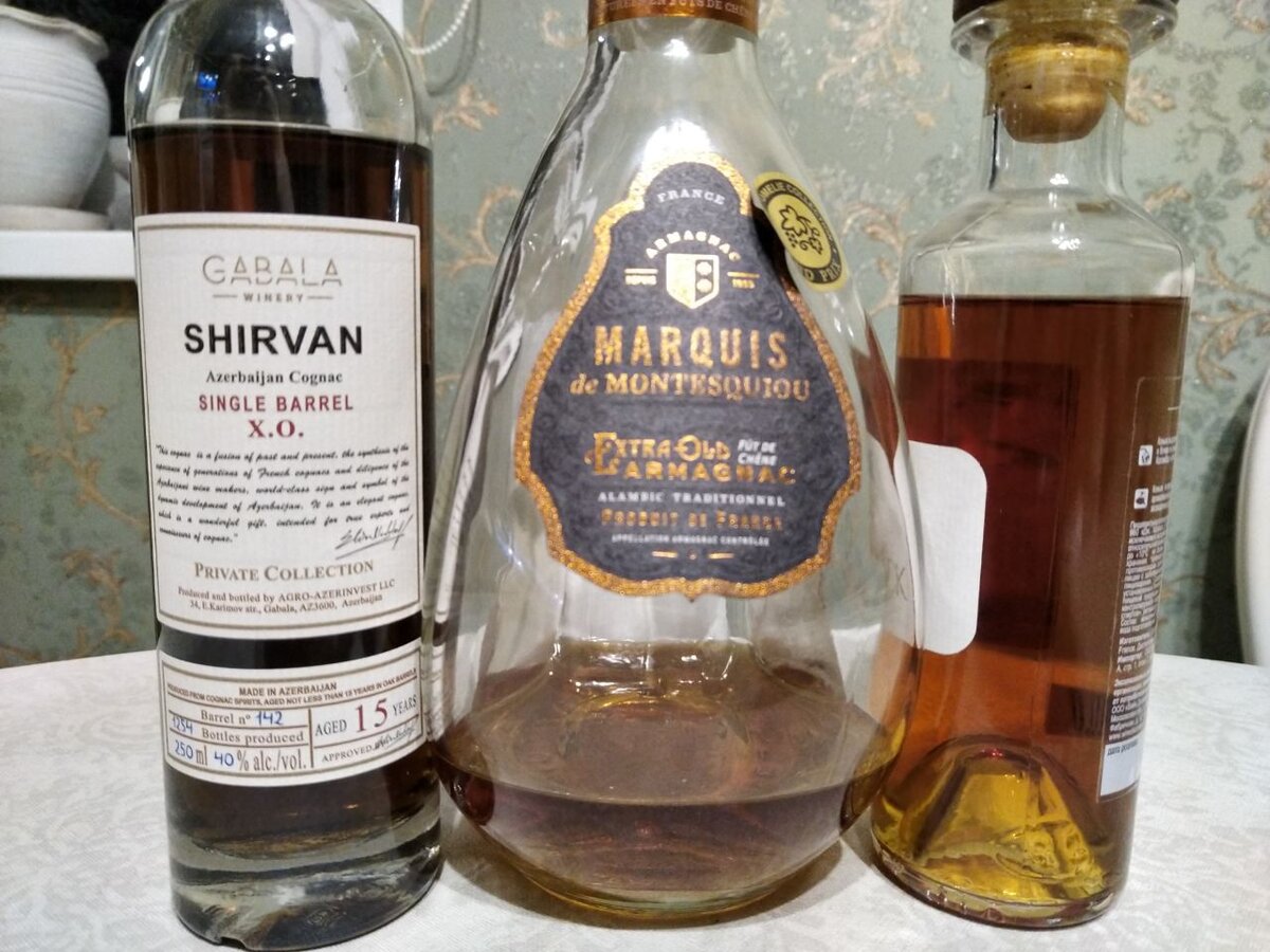 Справа отливант "Коктебеля"