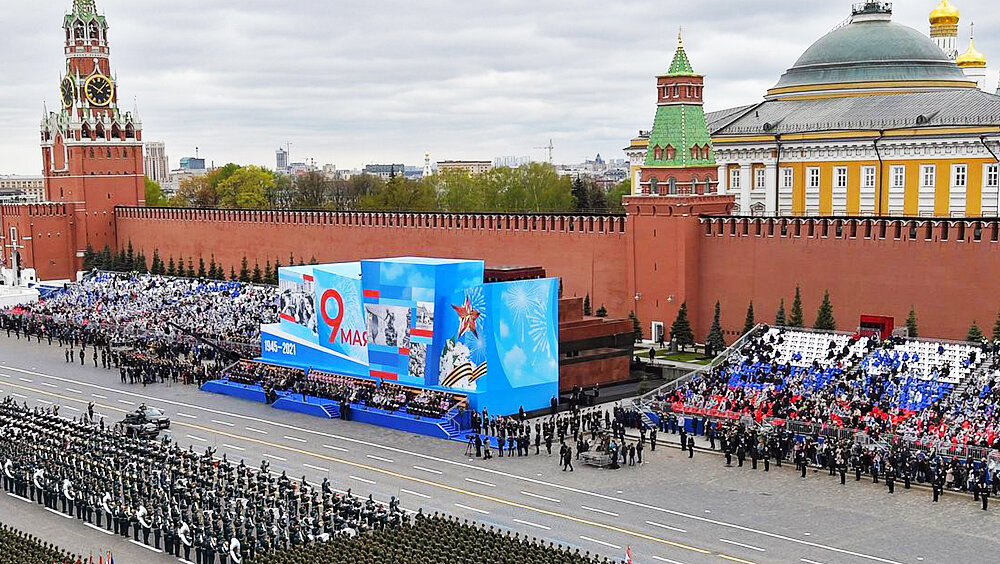 Праздничная декорация. Фото https://rutube.ru/video/289f4bd562d8c951de70a24c4caaa5de/