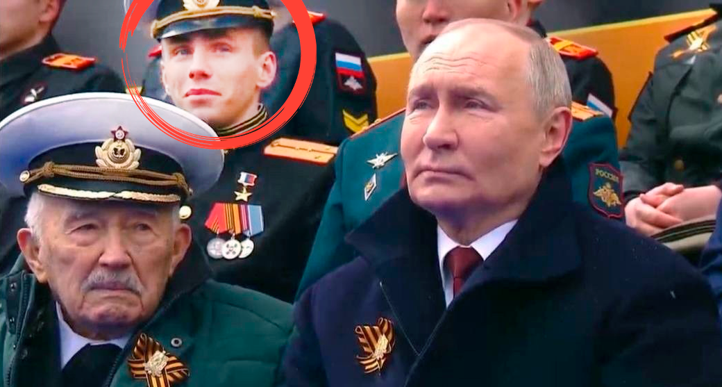 Такой молодой, а уже Герой. Что за улыбчиывый парень сидел позади Путина на параде Победы?