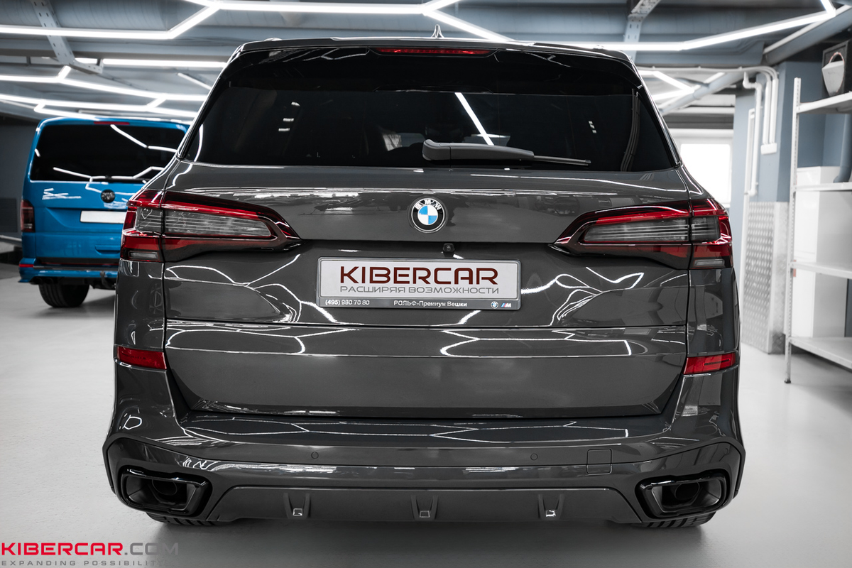 BMW X5: оклейка глянцевой защитной полиуретановой пленкой | KIBERCAR | Дзен