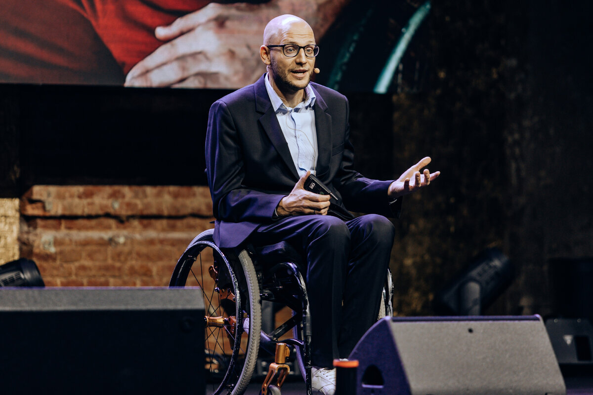 Дмитрий Чешев Мотивационный спикер