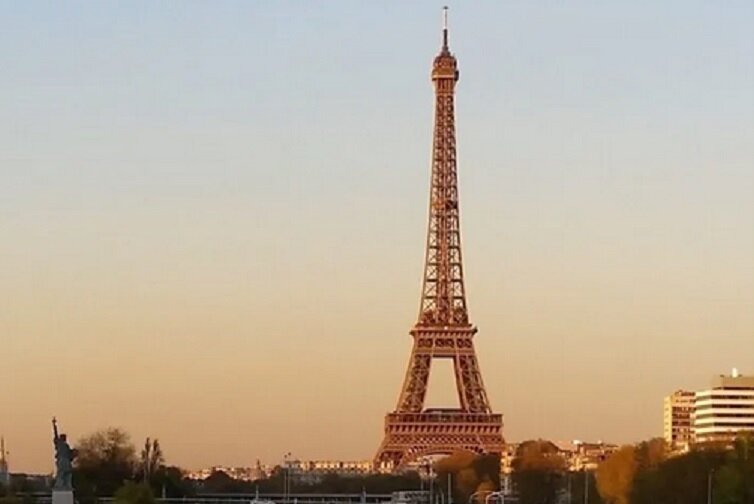 как сказать "в начале декабря" по-французски