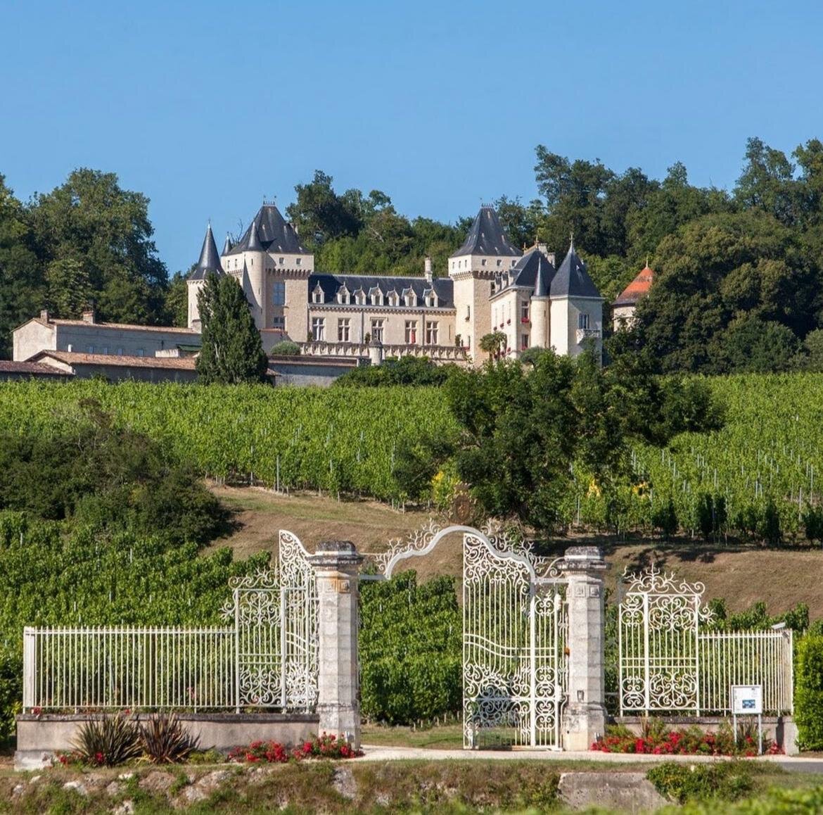 Chateau de La Riviere Fronsac Grand Vin de Bordeaux