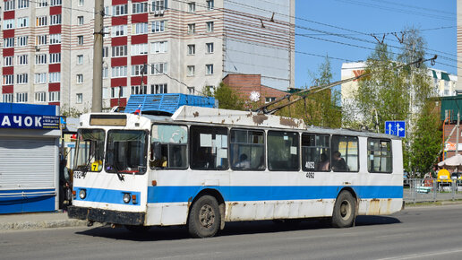 Троллейбус ЗиУ-682 КВР БТРМ-4092. Покатушки по Барнаулу с ревущим редуктором.