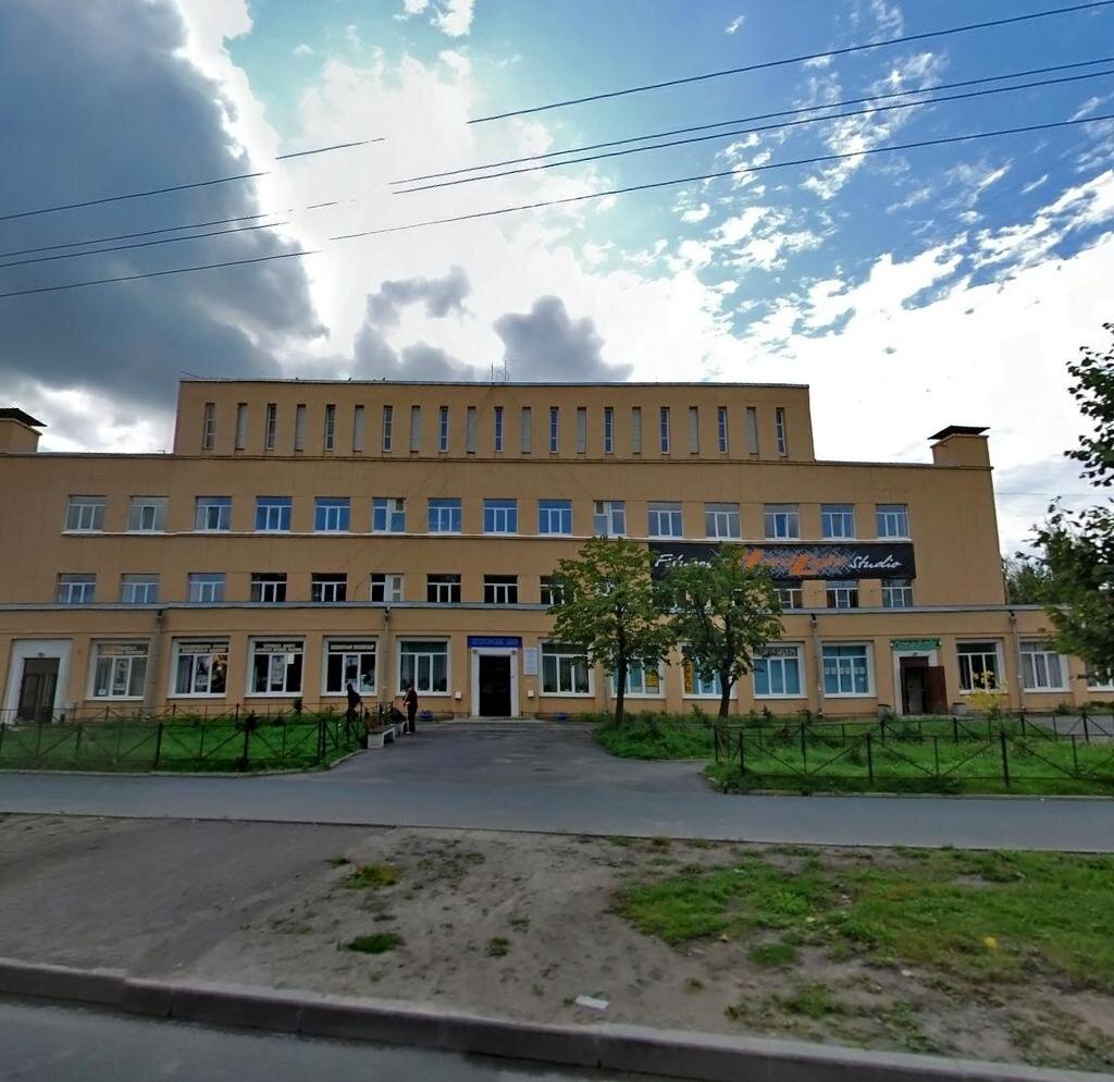 А вот она - баня!