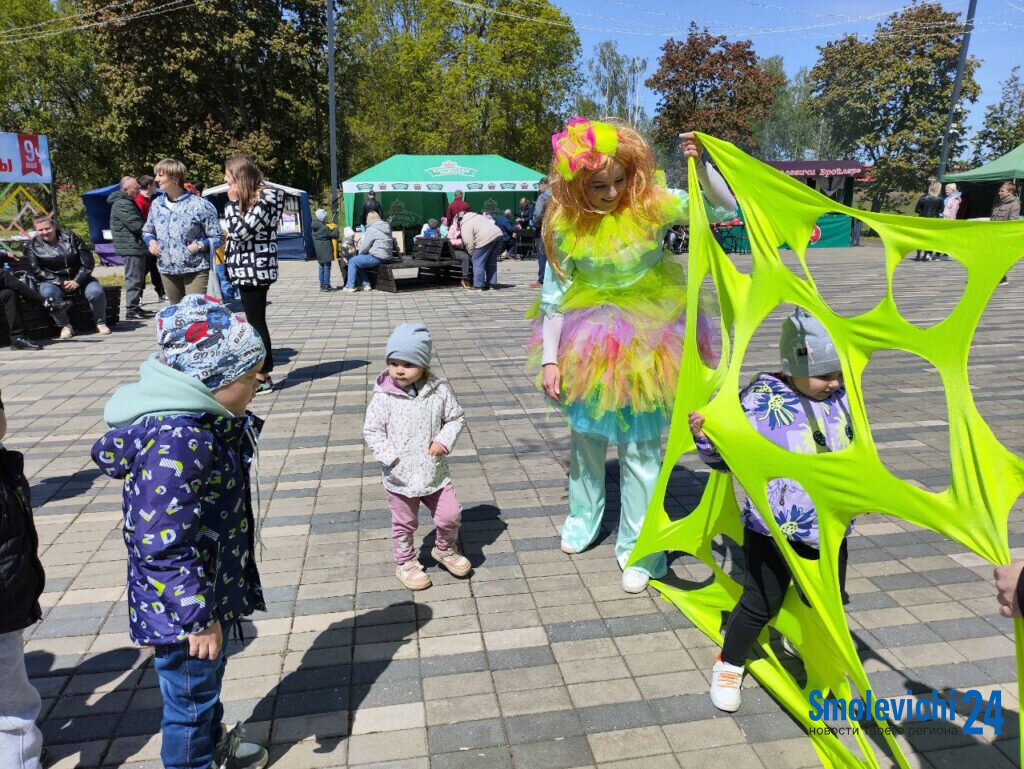 Фонтаны, кино в палатке, солдатская каша: как в Смолевичах празднуют День  Победы | СМОЛЕВИЧИ | Новости | Дзен