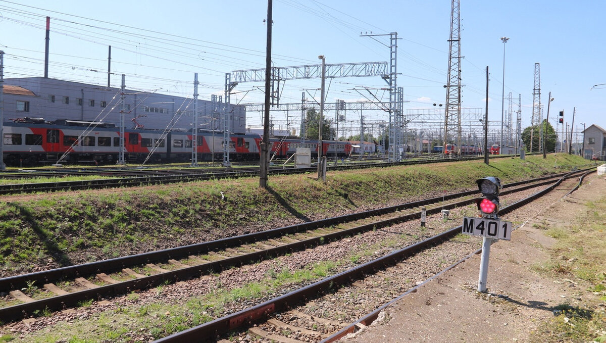 В Тверской области электропоезд сбил мужчину, перебегавшего ж/д пути | ТИА  | Новости Твери и Тверской области | Дзен