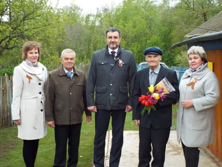    Работали в две смены. Как Сергей Возлев осваивал целину в Адамовском районе Кристина Просвиркина