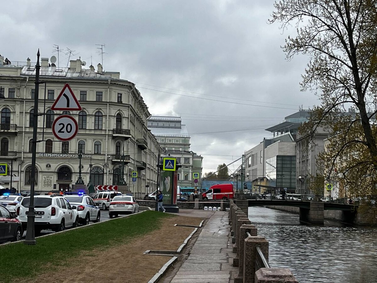 Сергей Миронов предложил запретить мигрантам работать в сфере общественного  транспорта после ДТП в Петербурге | ФедералПресс | Дзен