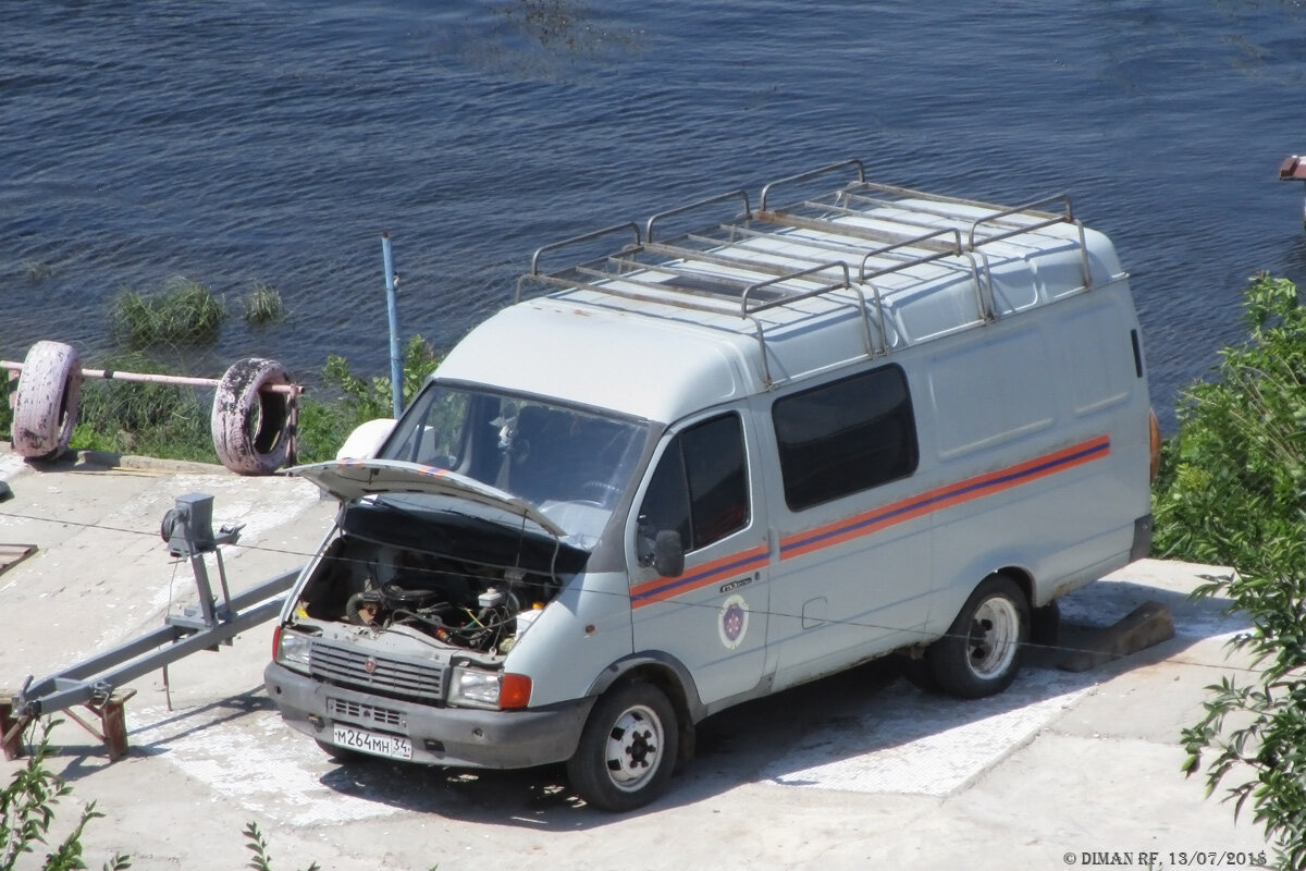 ГАЗ-2705, 1997 года выпуска.