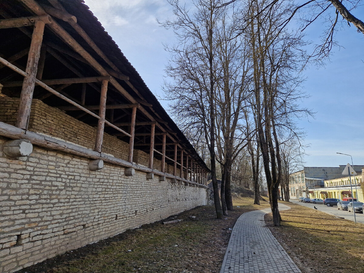 Стена Окольного города 