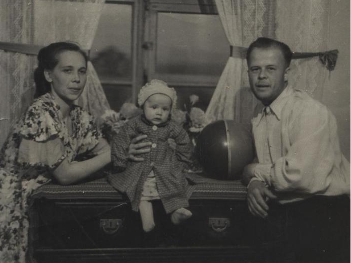 Мать, отец, брат