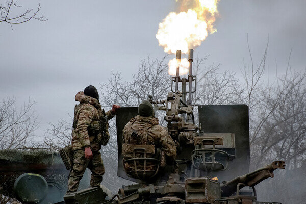 Украинские военнослужащие на линии фронта, 2024 год / Serhii Nuzhnenko/Reuters   📷