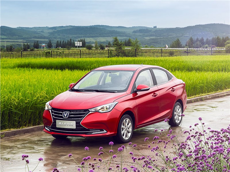 Changan Alsvin - одна из немногих китайских иномарок, которая реально конкурирует с АвтоВАЗом 