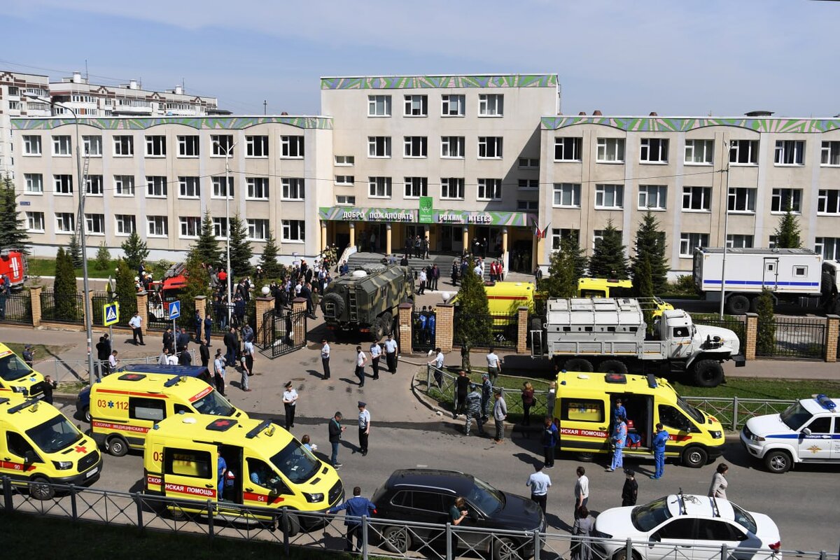 11 мая – третья годовщина с момента массового расстрела в школе Казани.  Фото: РИА Новости / Максим Богодвид