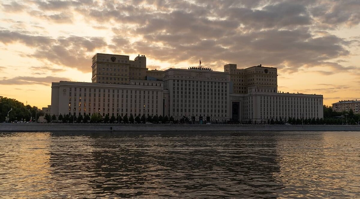 Фото: https://tvzvezda.ru/ (https://mcdn.tvzvezda.ru/storage/news_other_images/2024/05/10/4215583e66424efe8f8dfb3615c470c3.jpg)