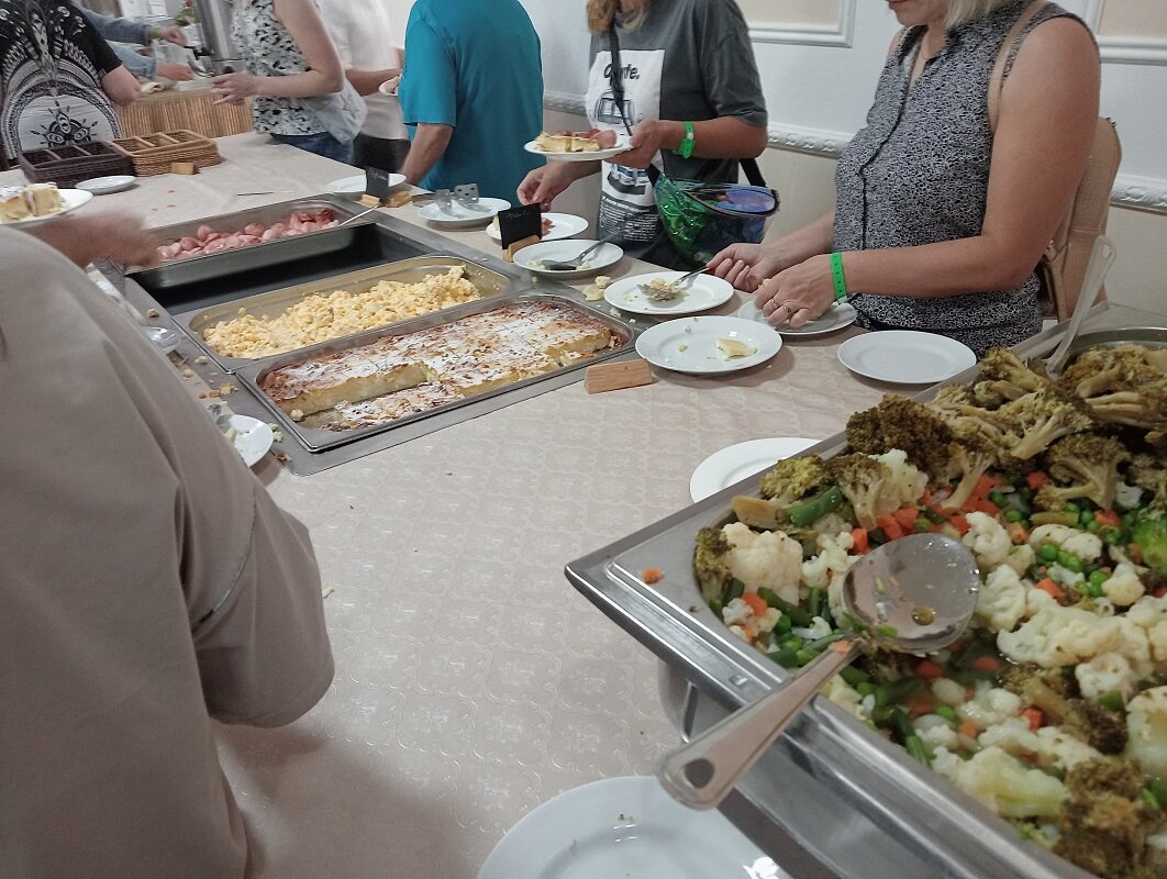 В столовой пансионата "Айтар". Фото автора канала