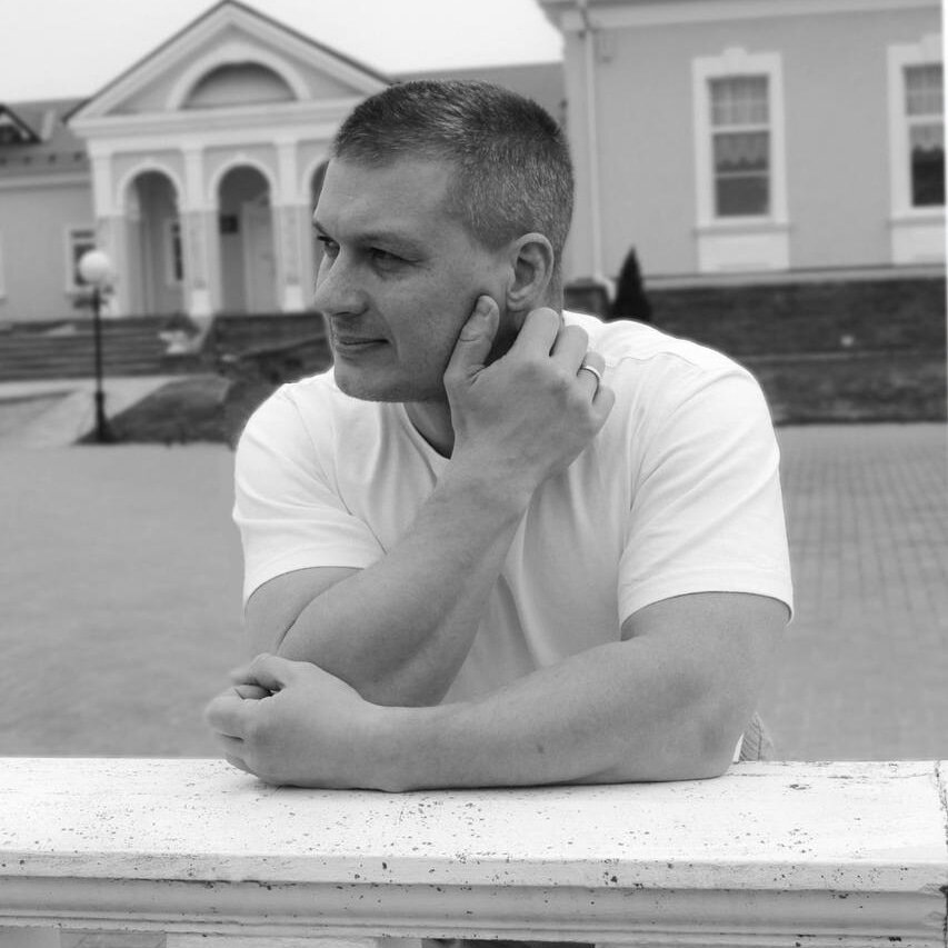 Знакомы преследования ревнивого мужчины? Эта статья для тебя.