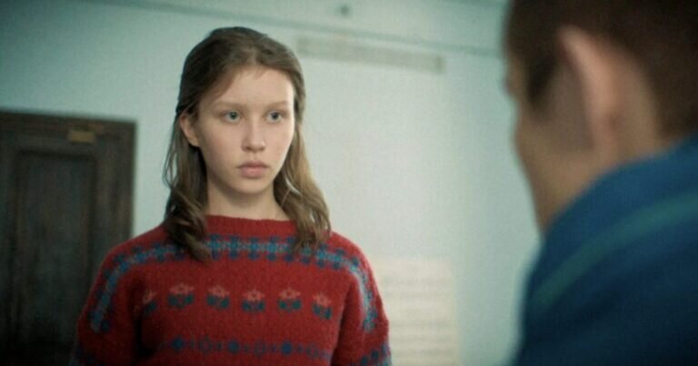    Фото: кадр из сериала "Слово пацана: кровь на асфальте" (реж.Жора Крыжовников, Тумач Продакшн, 2023г) Лаура Акопян