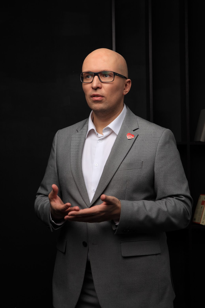 Психолог Станислав Самбурский