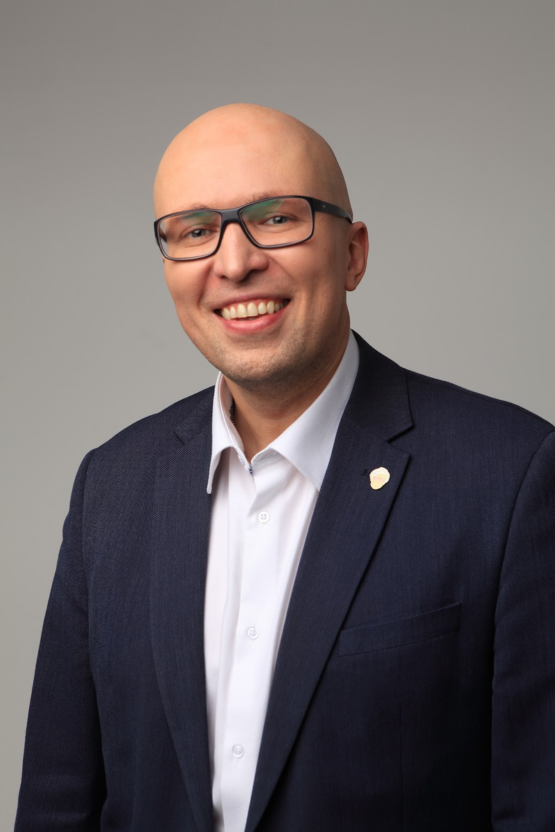 Психолог Станислав Самбурский