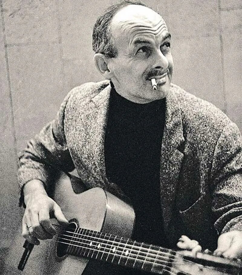 Булат Окуджава. Источник https://avatars.mds.yandex.net/i?id=58bf231935a7ca694077cff3aaf38895_l-9686739-images-thumbs&n=13.