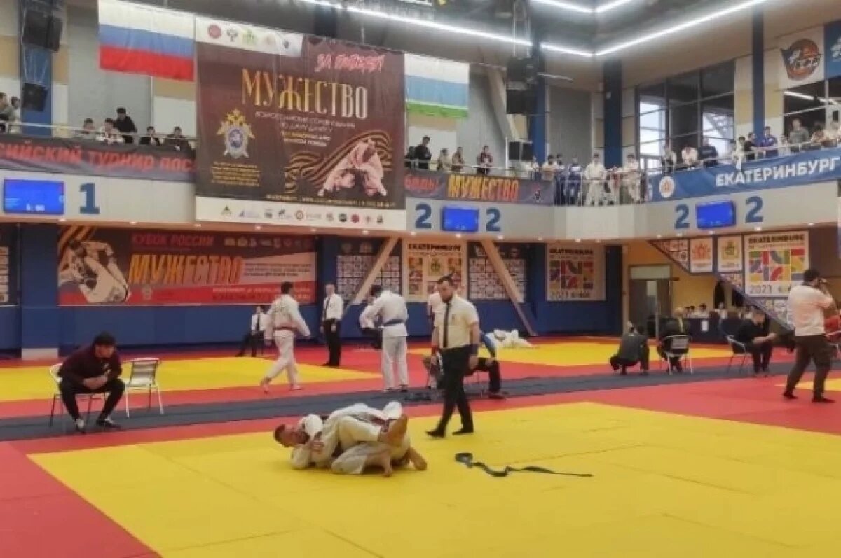    Кубок России среди мужчин и женщин по джиу-джитсу стартовал в Екатеринбурге