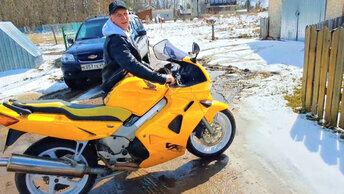 Сосед сказал, что у него на деревне самый лучший мотоцикл «Перехватчик». Не поверил, пока не посмотрел сам