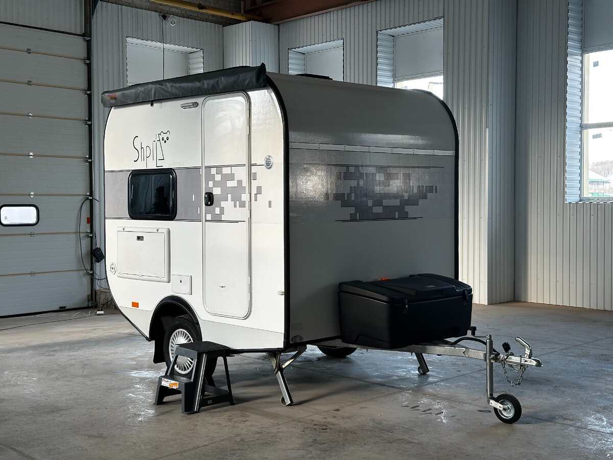 Это прицеп «Шпиц», который удлинили и получился «Феникс»