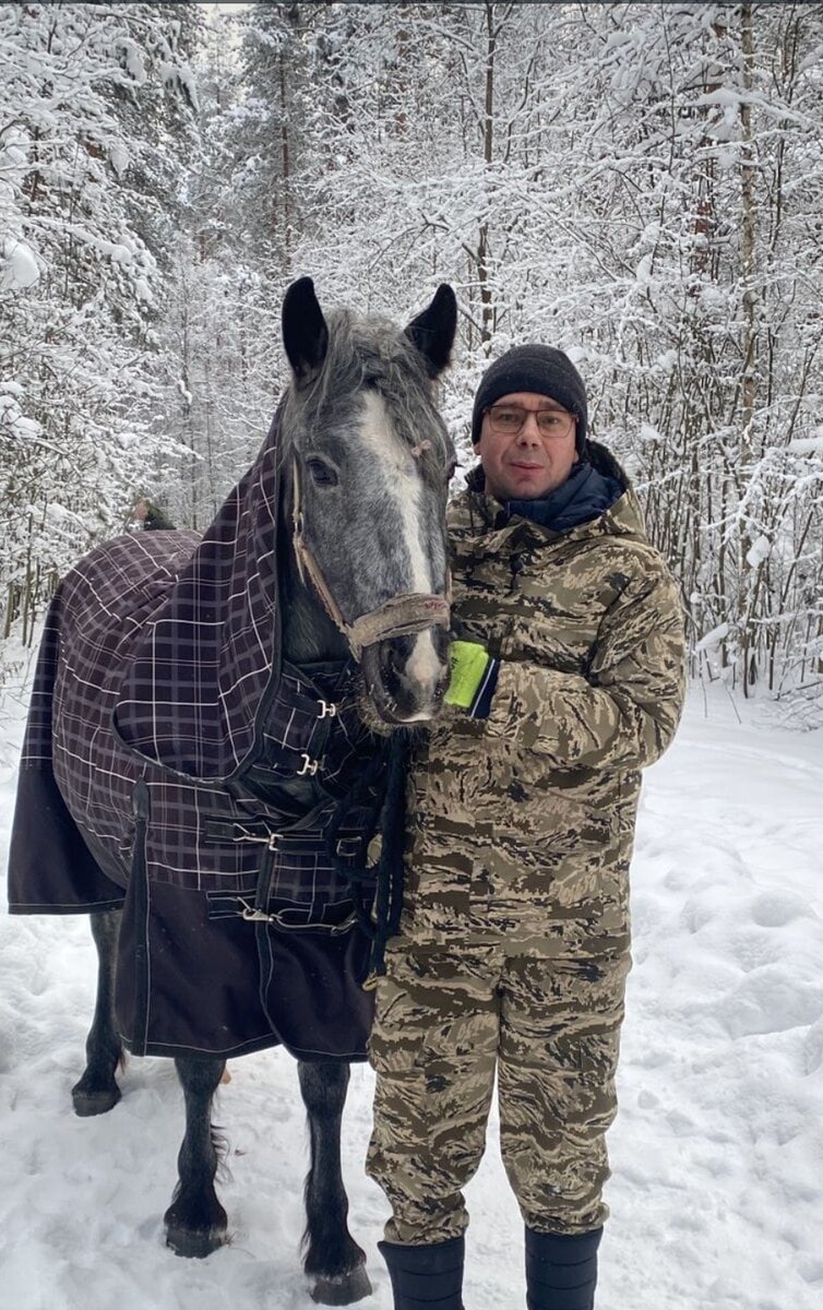 Денис Муцуев с красавицей Шакирой 