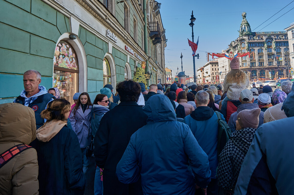 9 мая в Петербурге: почему мне не понравилось и как мы провели этот  выходной с ребенком | Заметки мамы Веры | Дзен