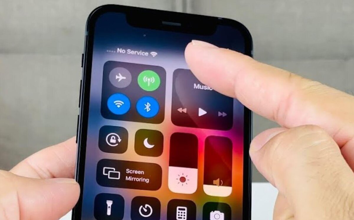    Нет сигнала сети на Айфоне. Что делать?