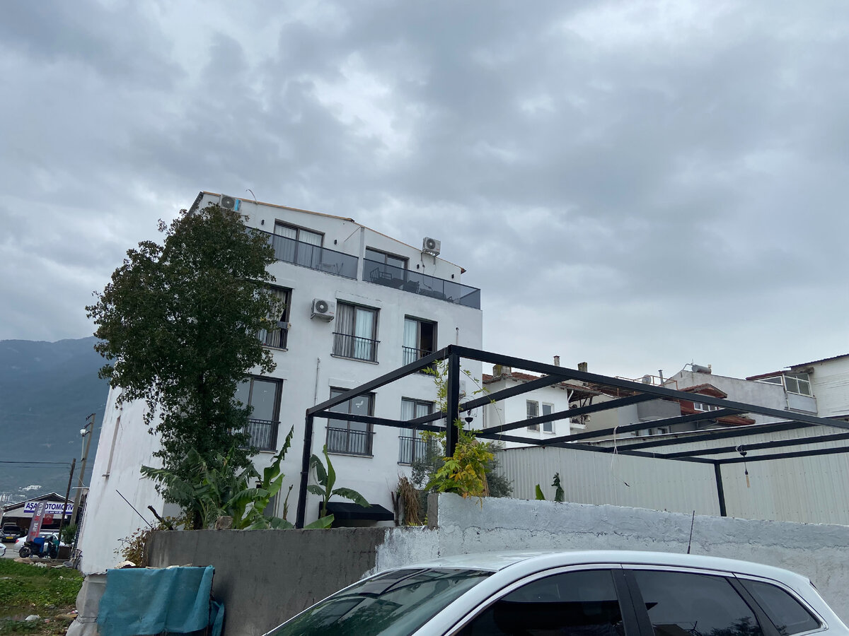 Турецкие апартаменты Aden Apart расположены в городе Фетхие