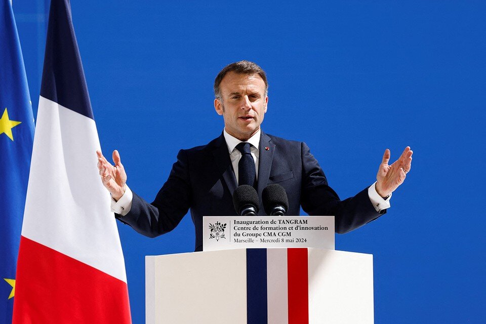    Президент Франции Эммануэль Макрон разражается чрезвычайно воинственными речами REUTERS