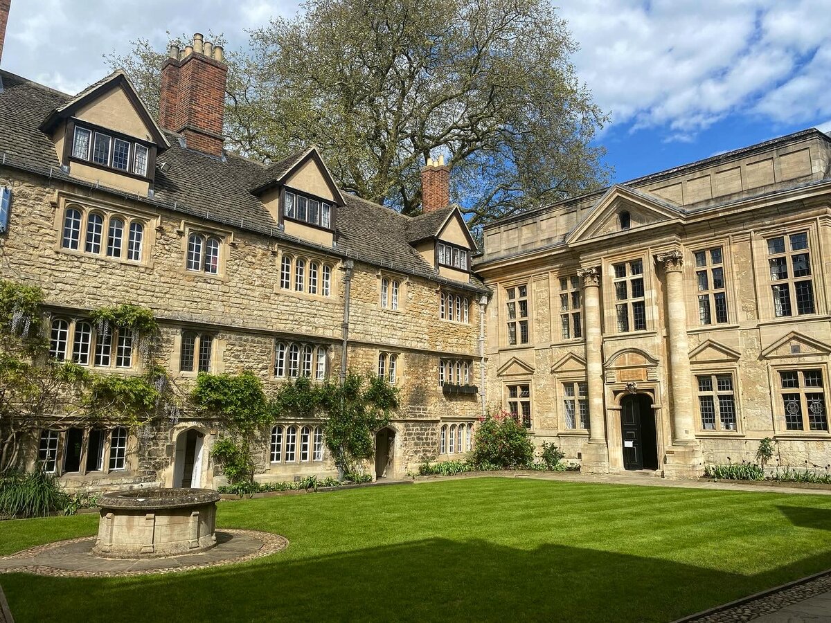 Двор колледжа St Edmund Hall, Оксфордский Университет 