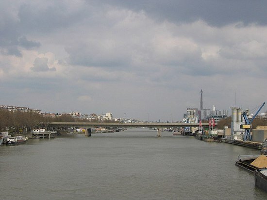 Мост Pont aval в Париже
