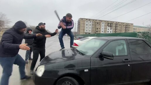 РАЗБИЛ лобовое стекло на ПРИОРЕ