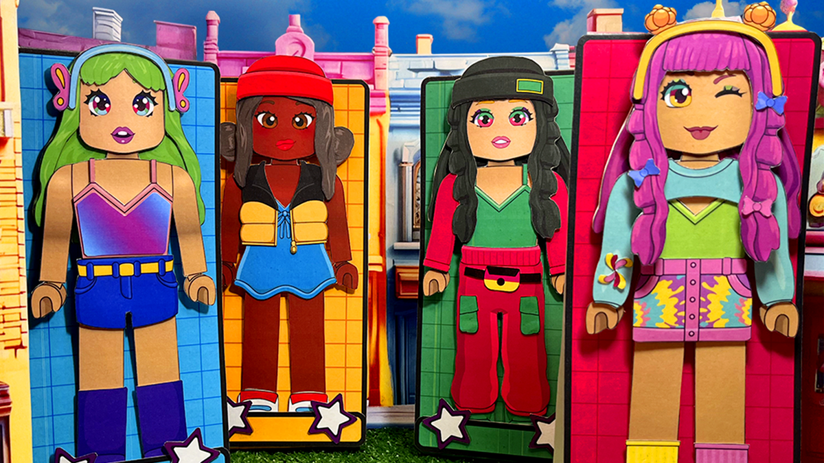 Бумажные куклы Роблокс с одеждой