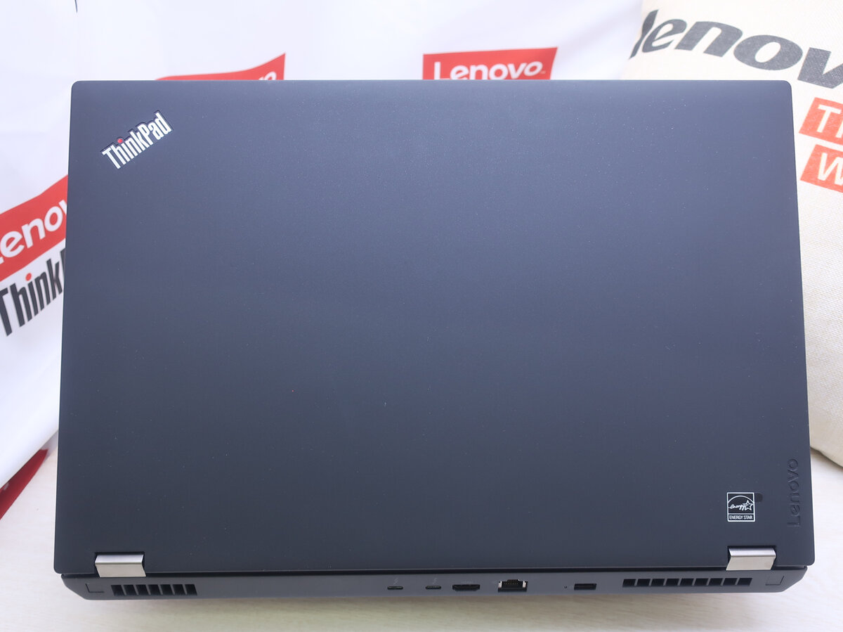 Крышка матрицы ThinkPad P71