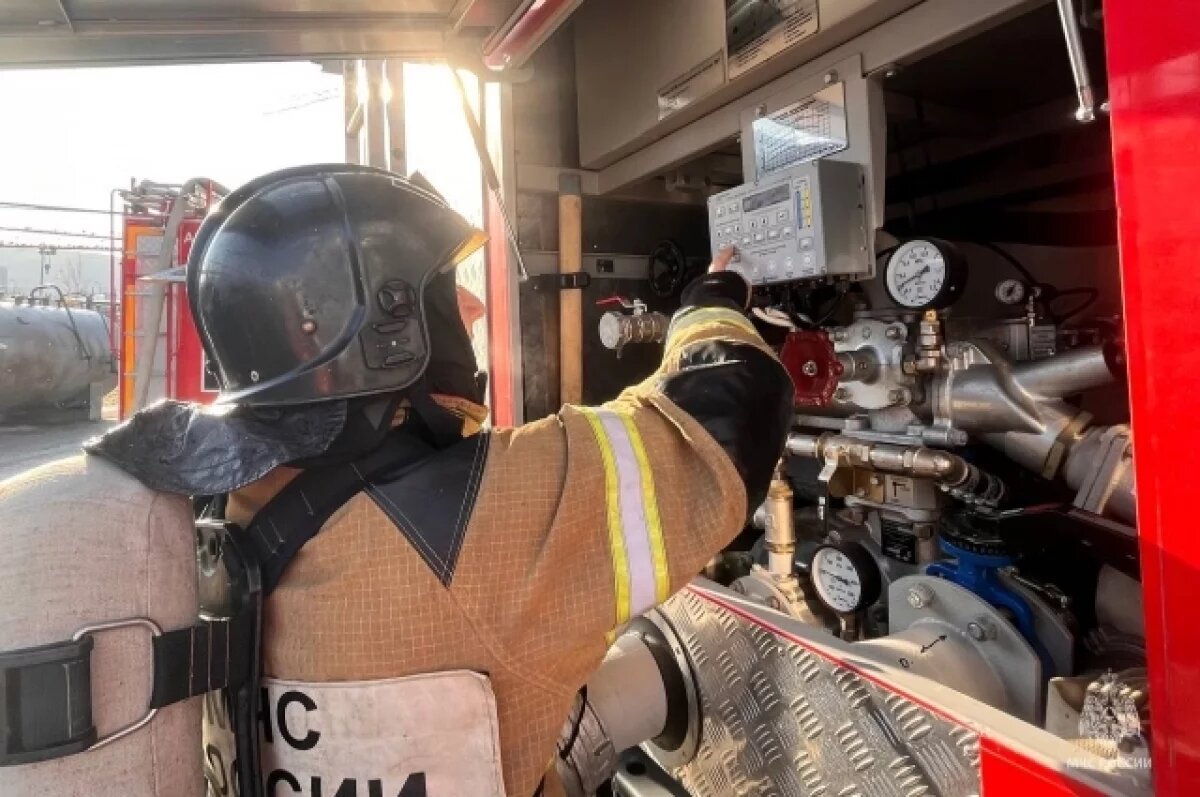    В Наро-Фоминске ликвидировали крупный пожар в ангаре