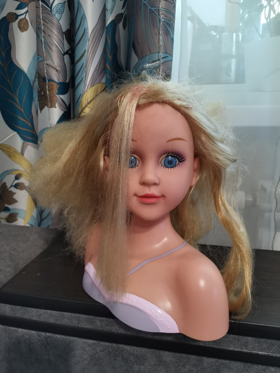 Вспомнила, что надо сделать фото до, уже после того, как вытянула первую прядку