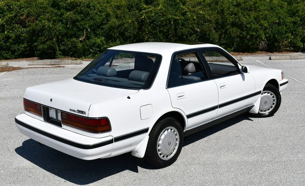 1990 Toyota Cressida MX83