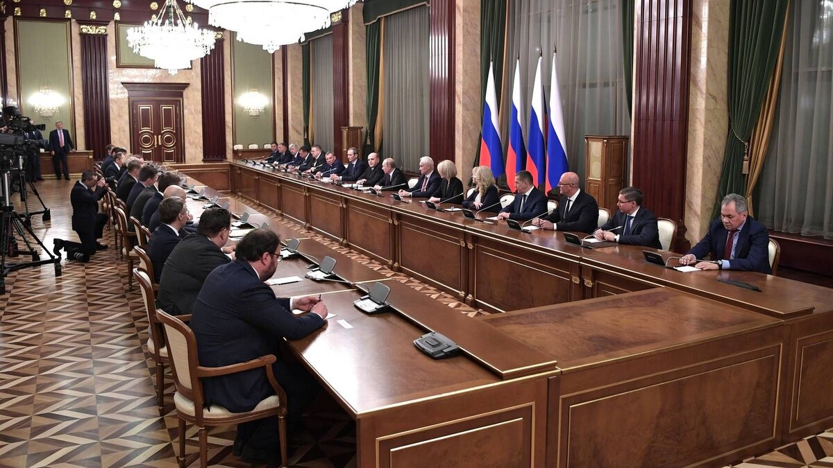 Разгоняемый в последние два года в российском обществе запрос на обновление сыграл злую шутку с гражданами.