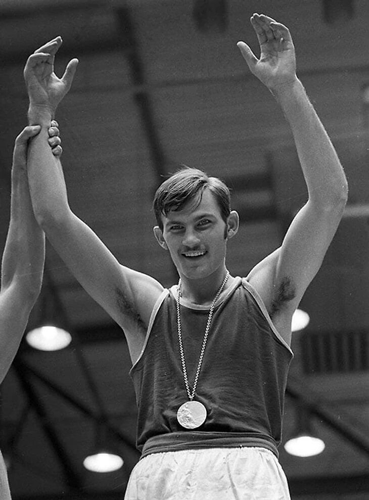 Вячеслав Ле́мешев