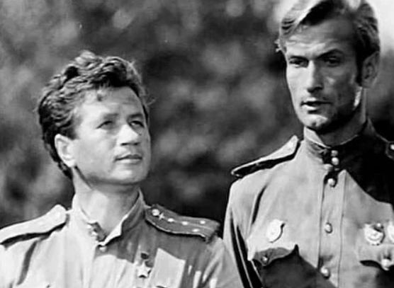Кадр из фильма "В бой идут одни старики" (1973). Взято: kinopoisk.ru