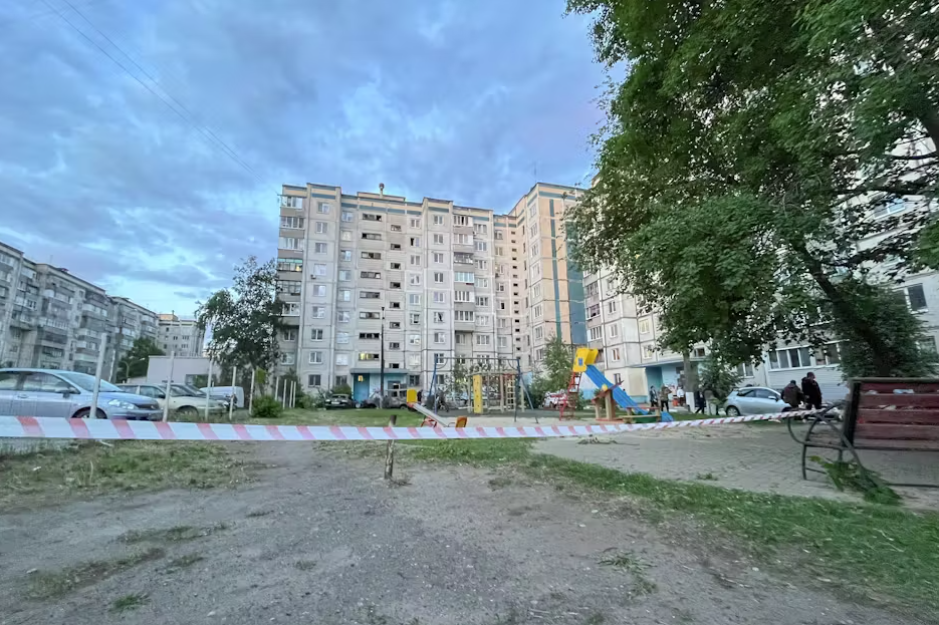 Оцепленный жилой комплекс в Белгороде 11 мая © Елизавета Демидова/ТАСС/IMago