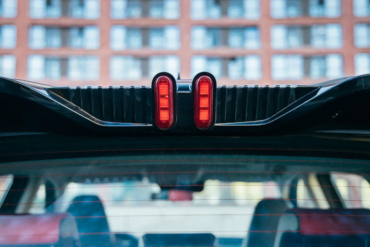 Верхний спойлер Changan-ана.