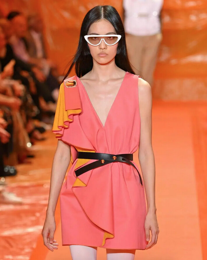    Модель на показе Louis Vuitton весна-лето – 2024.